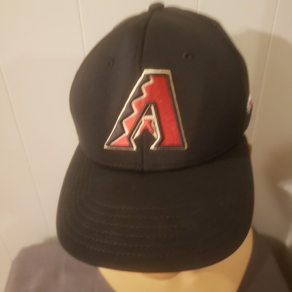 Other - MLB Arizona Diamondbacks Hat‎ Cap Fitted M/L Adult Black